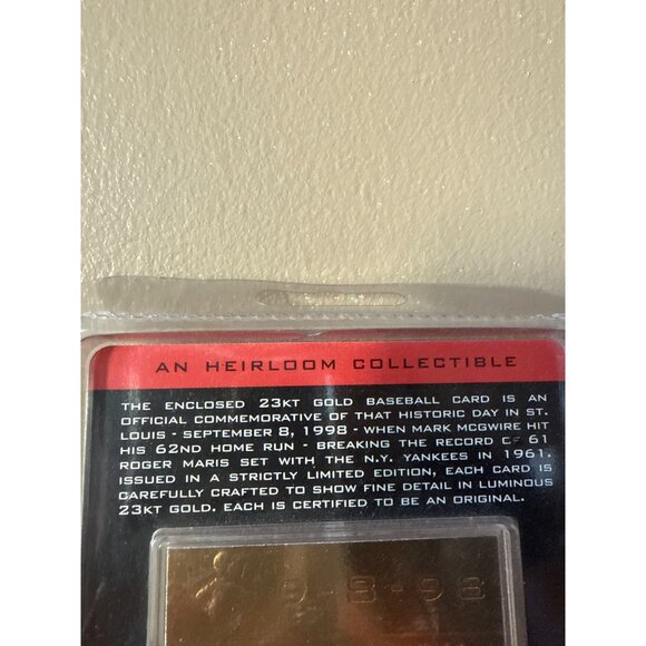 Mark McGwire 23KT Gold Commemorative Baseball Card Fleer Official Limited - Picture 7 of 11